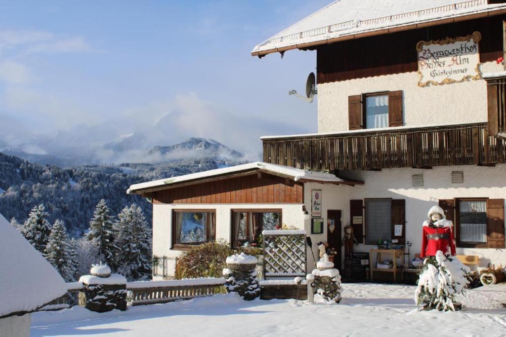 Pfeiffer Alm Am Sonnenhang Mit Blick Auf Die Zugspitze جارمش بارتنكيرشن المظهر الخارجي الصورة
